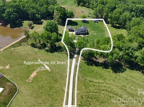 165 Lewis Farm Rd, Bessemer City, NC 28016