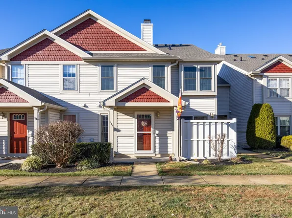 404 Steeplechase Ct, Woodbury, NJ 08096