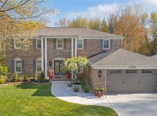 25629 Hidden Acres Dr, Westlake, OH