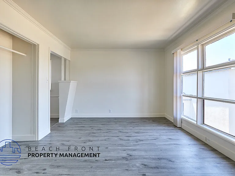 436 W Magnolia St — Photo 8