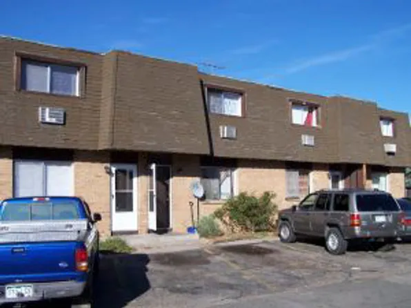 732 37th Avenue Ct, Greeley, CO