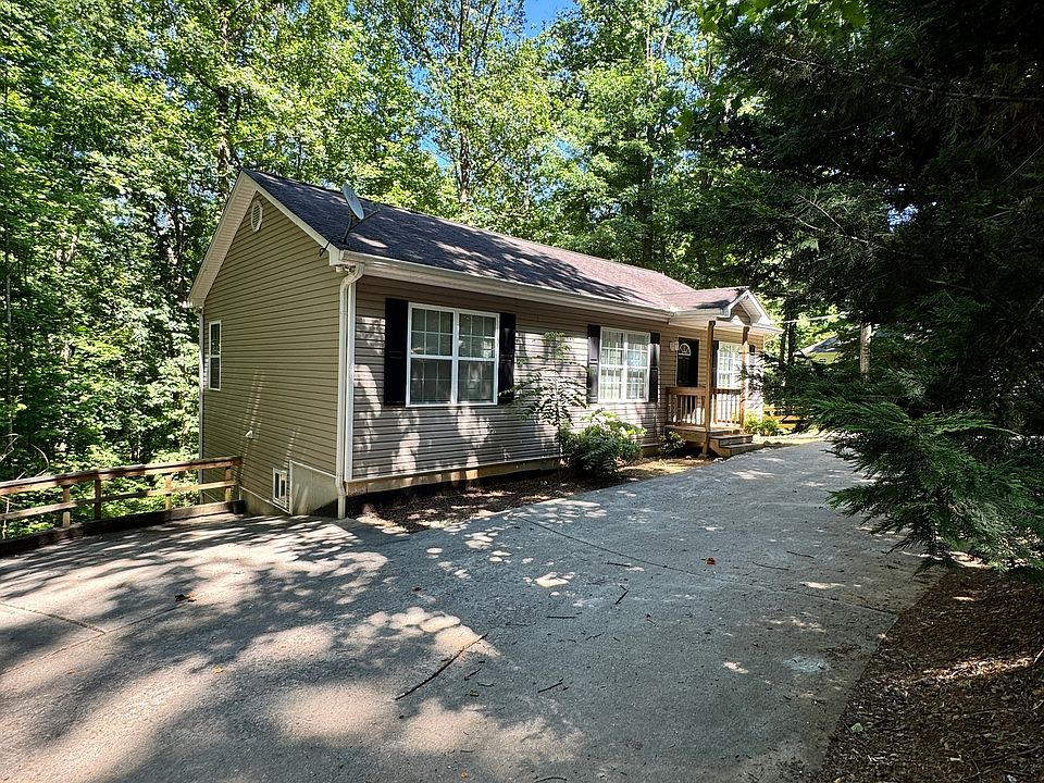 1st image of 112 Price Ln