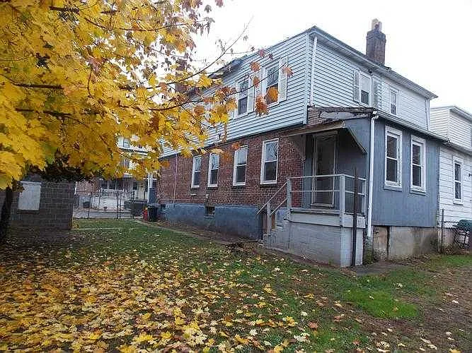 28 Cain Ave photo 1