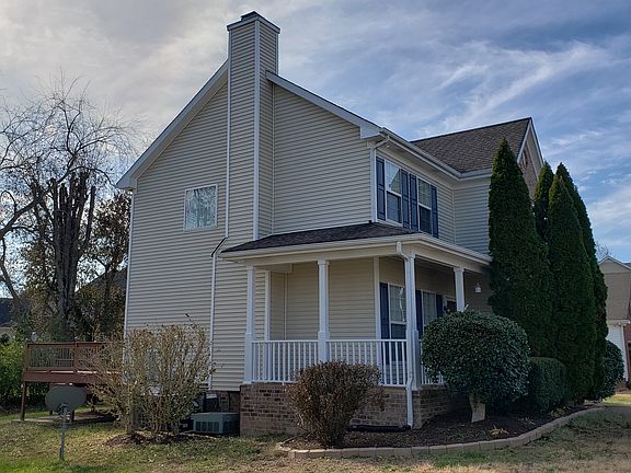 L-shaped Front Porch