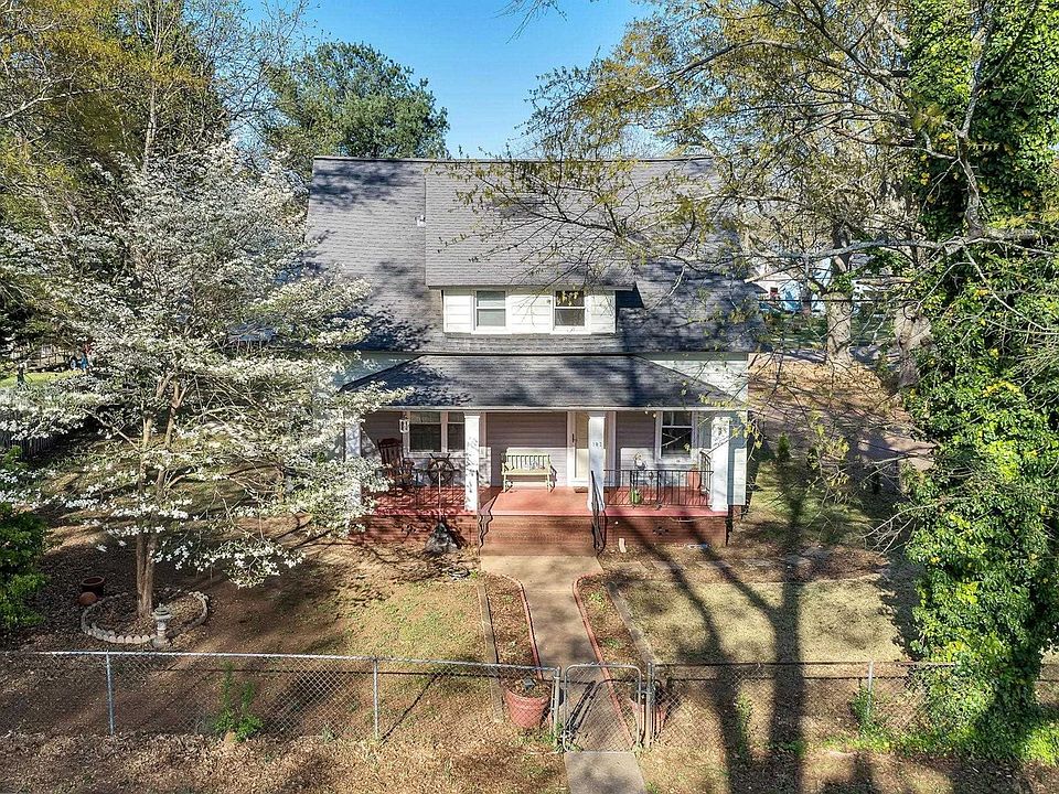 1st image of 102 Brooks Ave