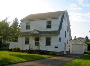 50 Simmons St, Gates, NY 14606