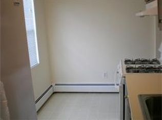 14 Rustic St, Newton, MA 02458