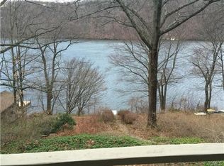 35 Moody Ln, Danbury, CT 06811