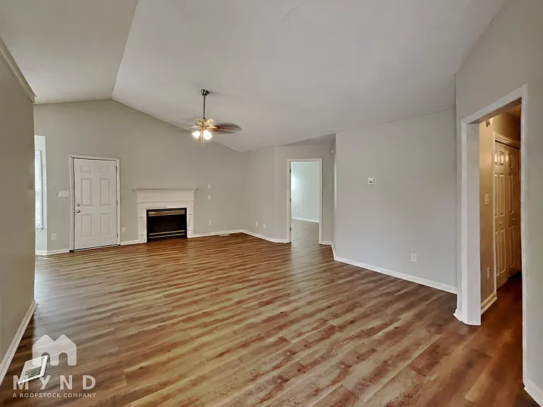 2209 Maybrook Dr — Photo 8