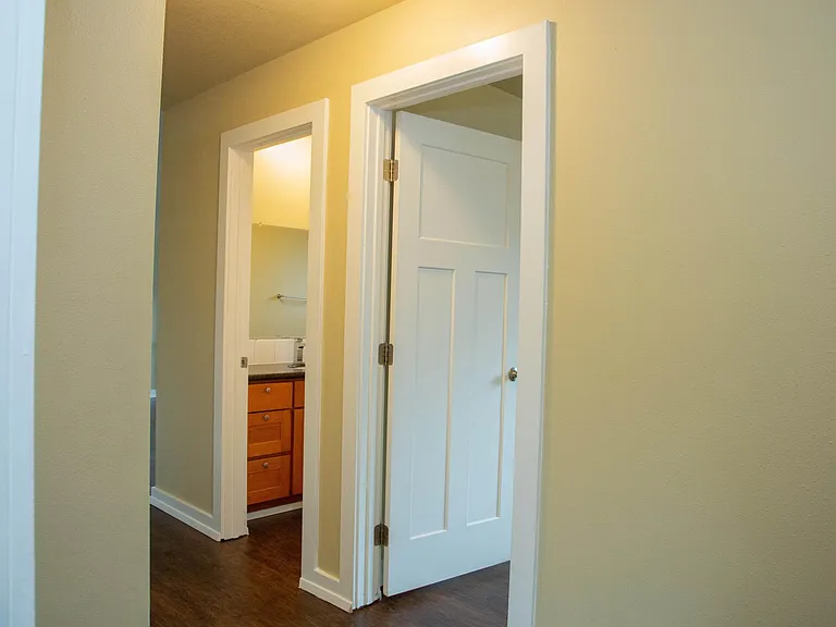 2341 N Lombard St — Photo 6
