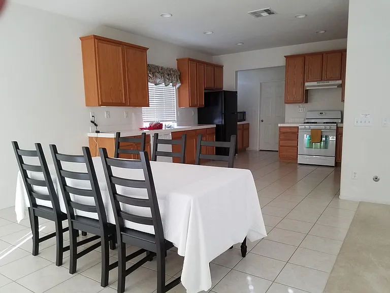 6547 Peridot Ct — Photo 4