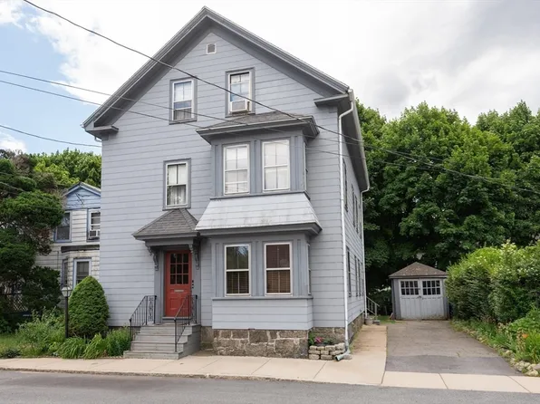 15 Skerry St, Salem, MA 01970