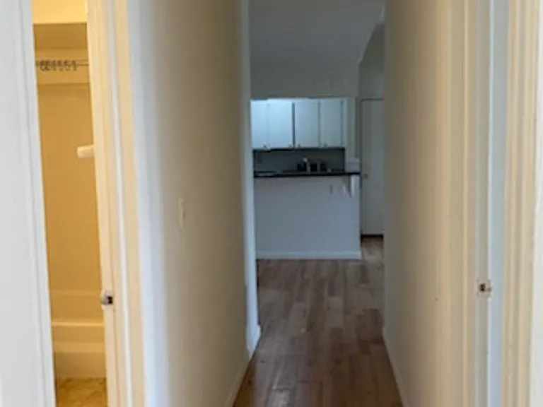 University Park Apartments near Cornell University — Photo 692