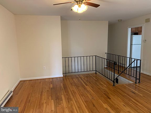 4th image of 702 E Staunton Ave