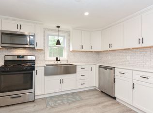 8 Roberts Rd, Ashland, MA 01721