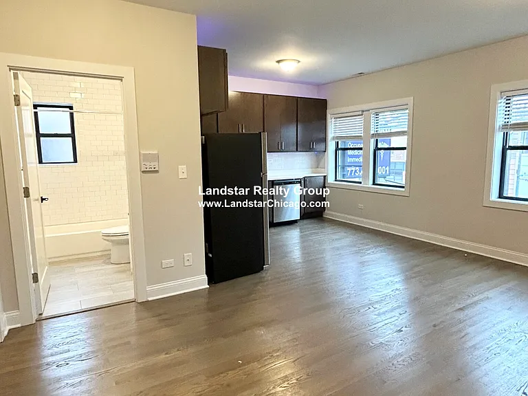 3407 W Fullerton Ave #3D — Photo 3