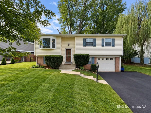 5365 Seneca Ct, Woodbridge, VA 22193