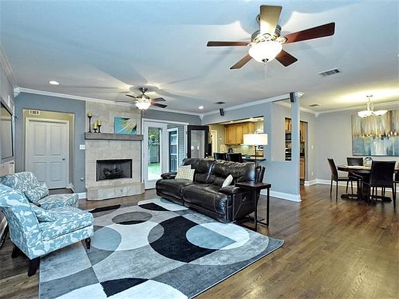 2nd image of 5104 Valley Oak Dr