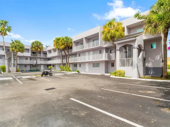 2660 W 76th St APT 106, Hialeah, FL 33016