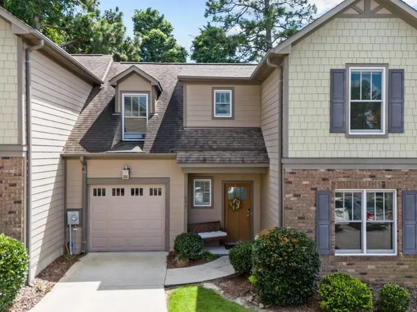 177 Pinebranch Ct, Southern Pines, NC 28387