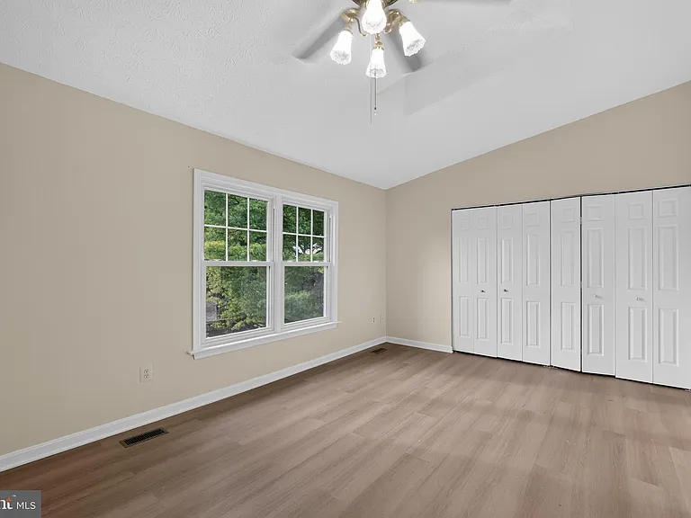 55 Oak Crest Ct — Photo 23
