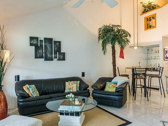 5th image of 500 New York Ave APT 8