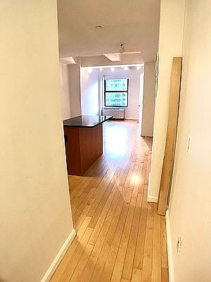 5th image of 20 West St #30AA