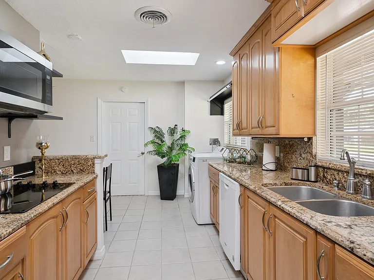 6312 Cheryl St #4 — Photo 5