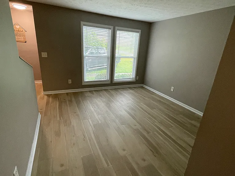 3173 Dove Ct #B — Photo 2
