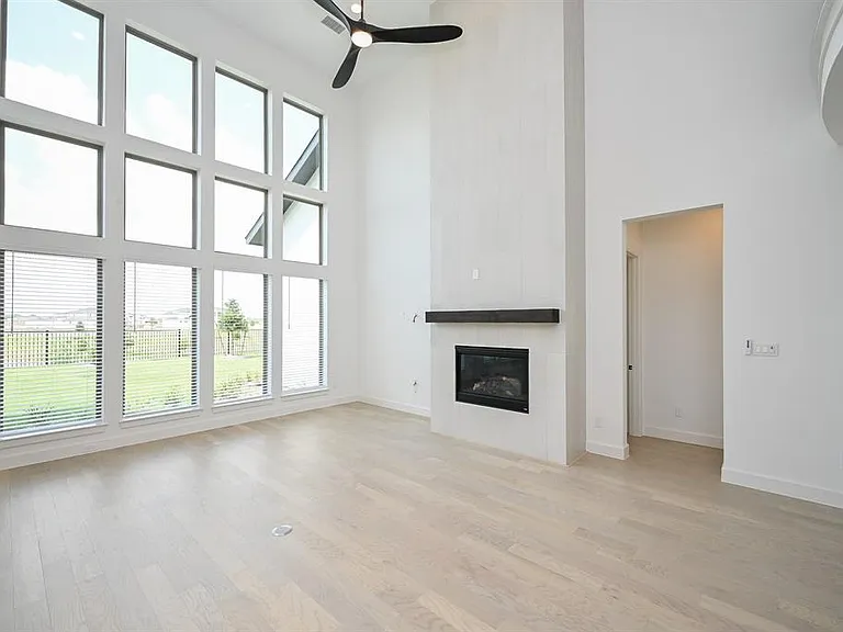 22310 Understory Ct — Photo 12