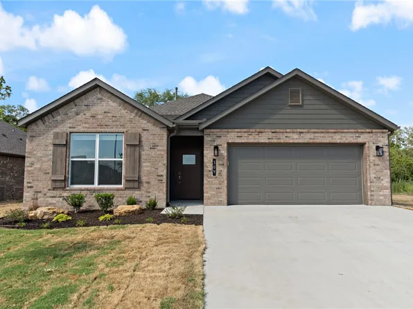 309 Hondo St, Siloam Springs, AR 72761