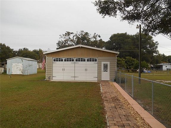 5th image of 369 Clearwater Lake Dr