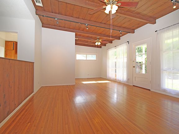 3rd image of 1721 Fulton Ave