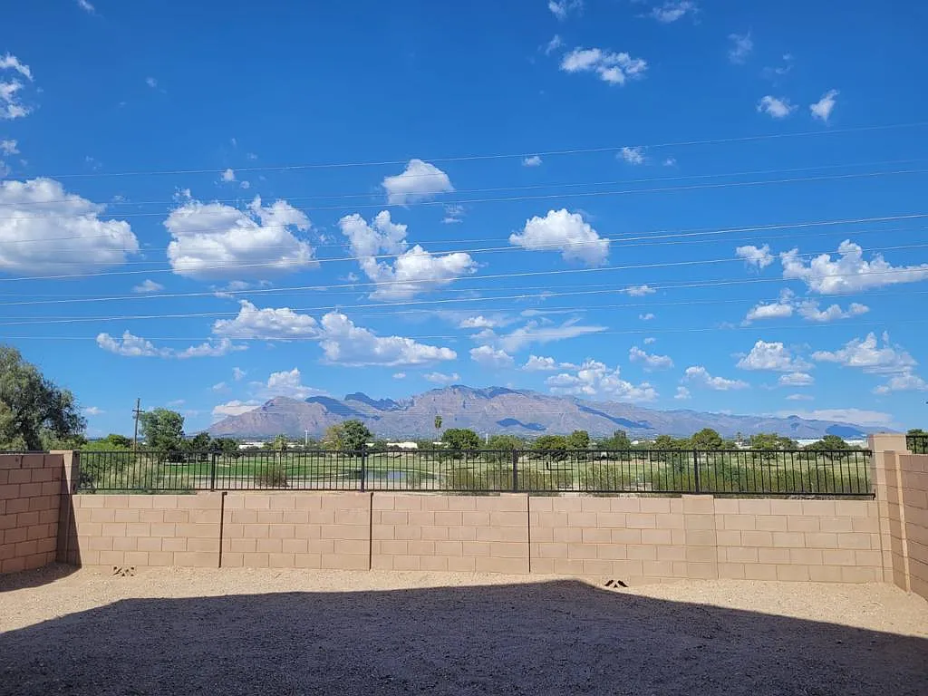 N Kellen Canyon Ct, Tucson — Photo 4