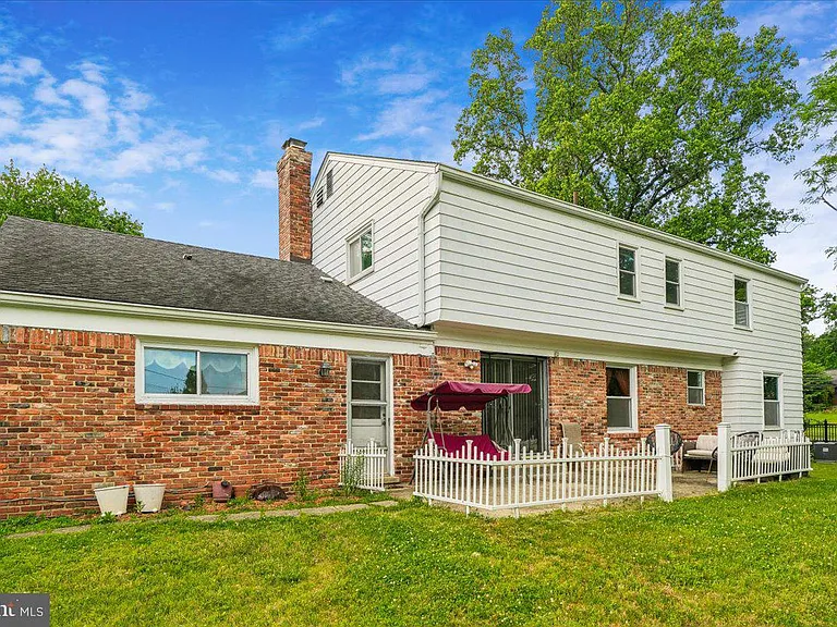 11119 Lamplighter Ln — Photo 3