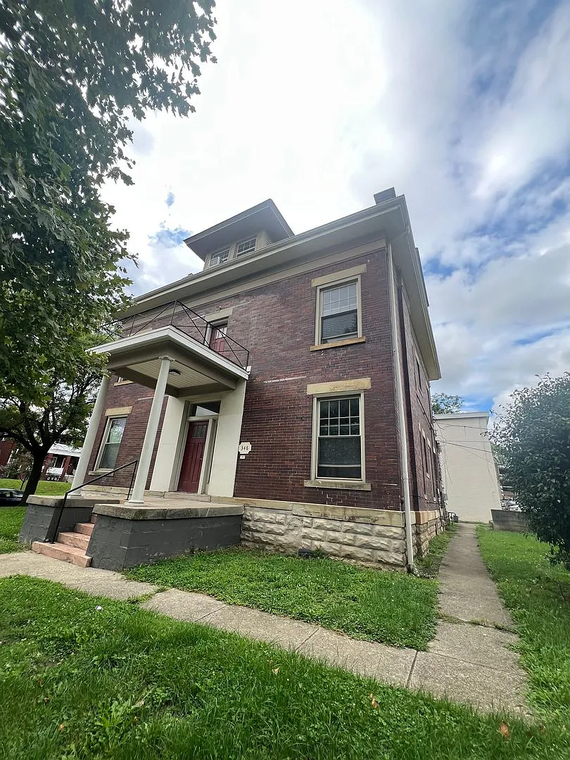 348 E 15th Ave — Photo 1