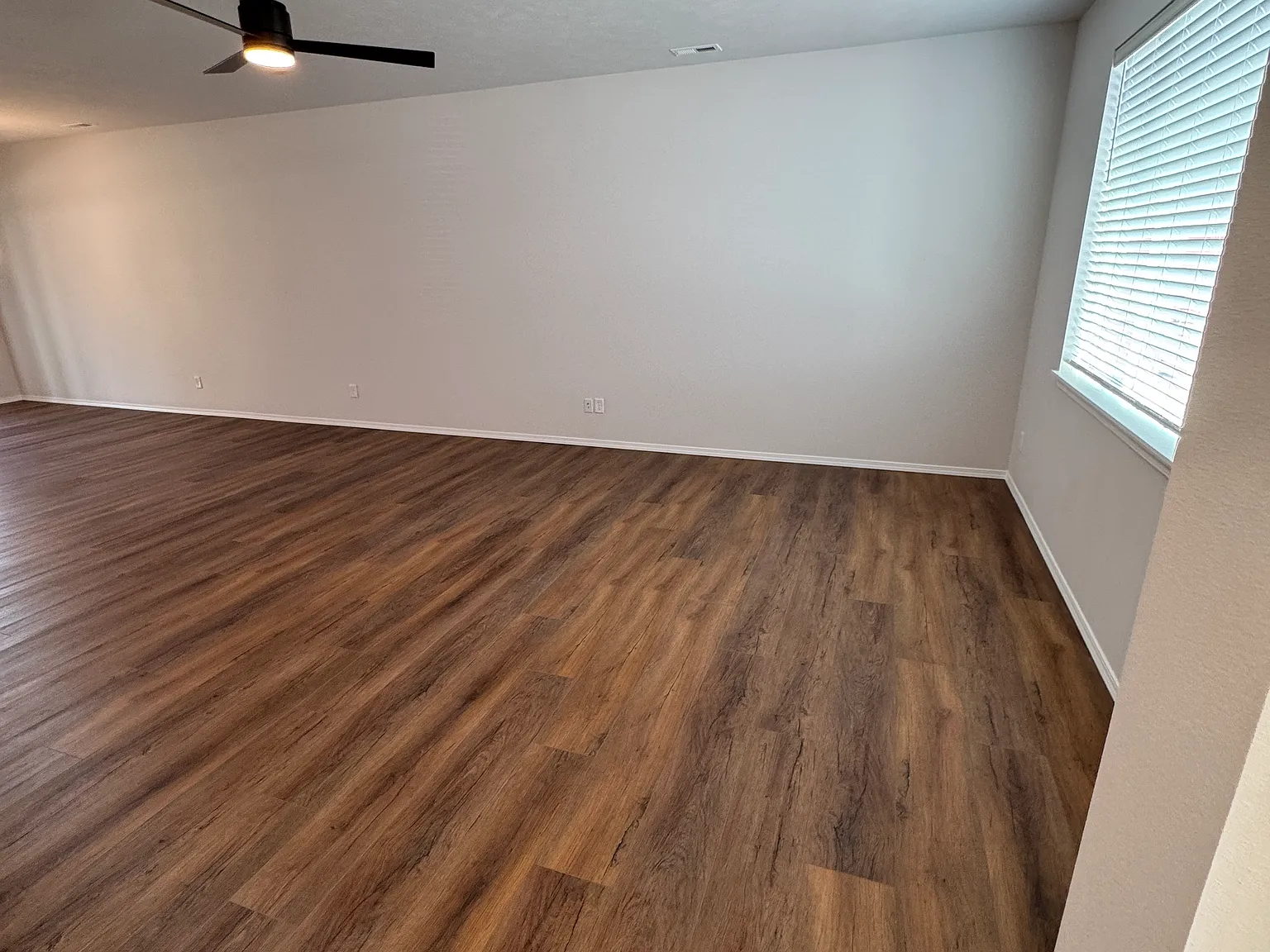 3 bed, 1500 sqft, $2,595 — Photo 2