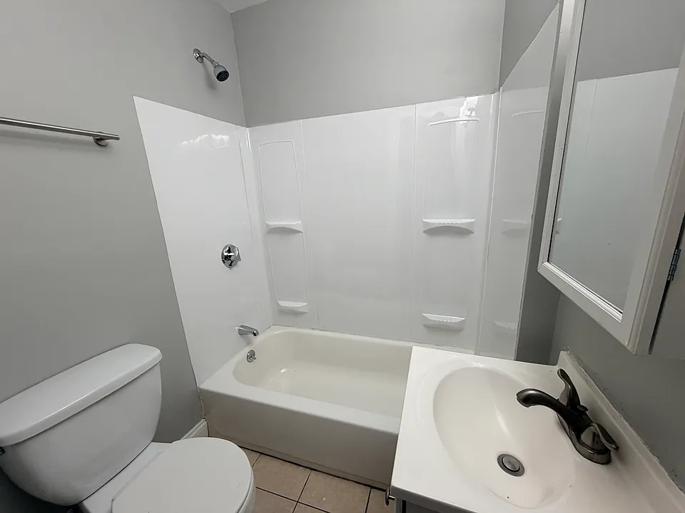 393-399 Main St #303