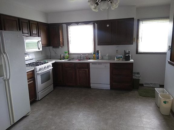 4th image of 151 Cain Dr