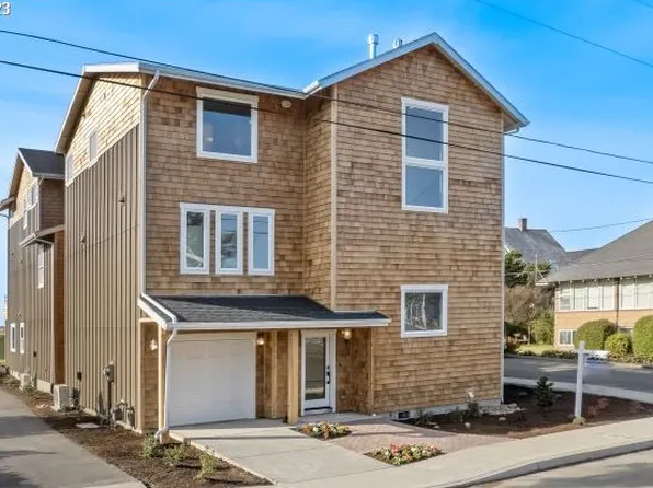 920 Beach Dr #1, Seaside, OR 97138