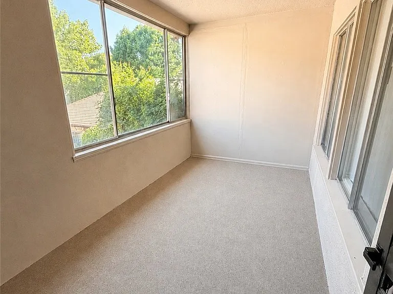 4109 Warner Blvd #C — Photo 13