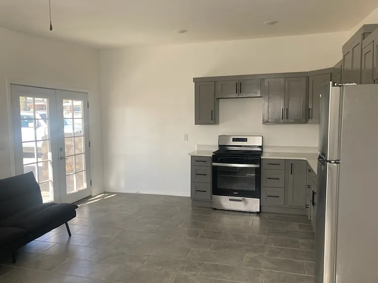 3600 Sacramento Ave #B — Photo 6