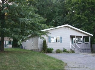 58 Lakeshore Dr, Hudson, MA 01749