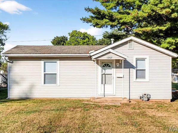 1207 Kinsella Ave, Swansea, IL 62226