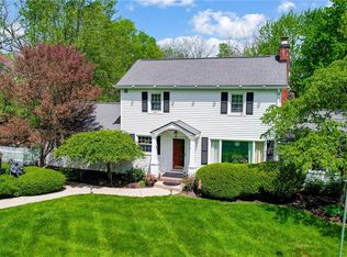 281 E Social Row Rd, Dayton, OH 45458