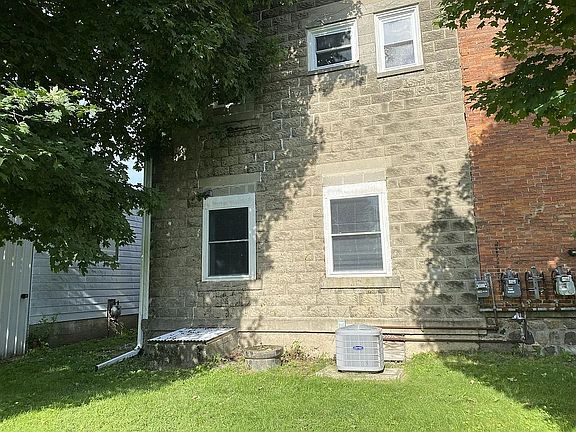 2nd image of 106 N Talbot St