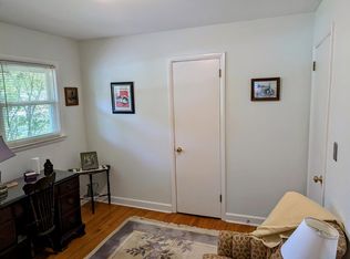 425 W Cornwall Rd, Cary, NC 27511