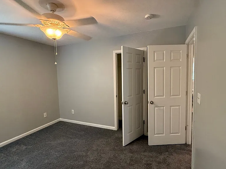 194 Avonshire Dr — Photo 15