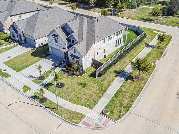 4th image of 3235 Bellwick Chase Ln