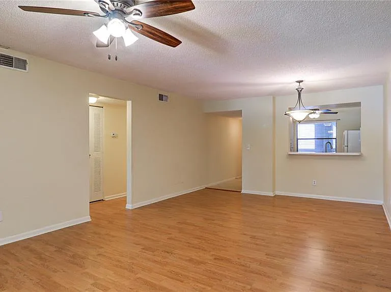 3399 Mermoor Dr #207 — Photo 22